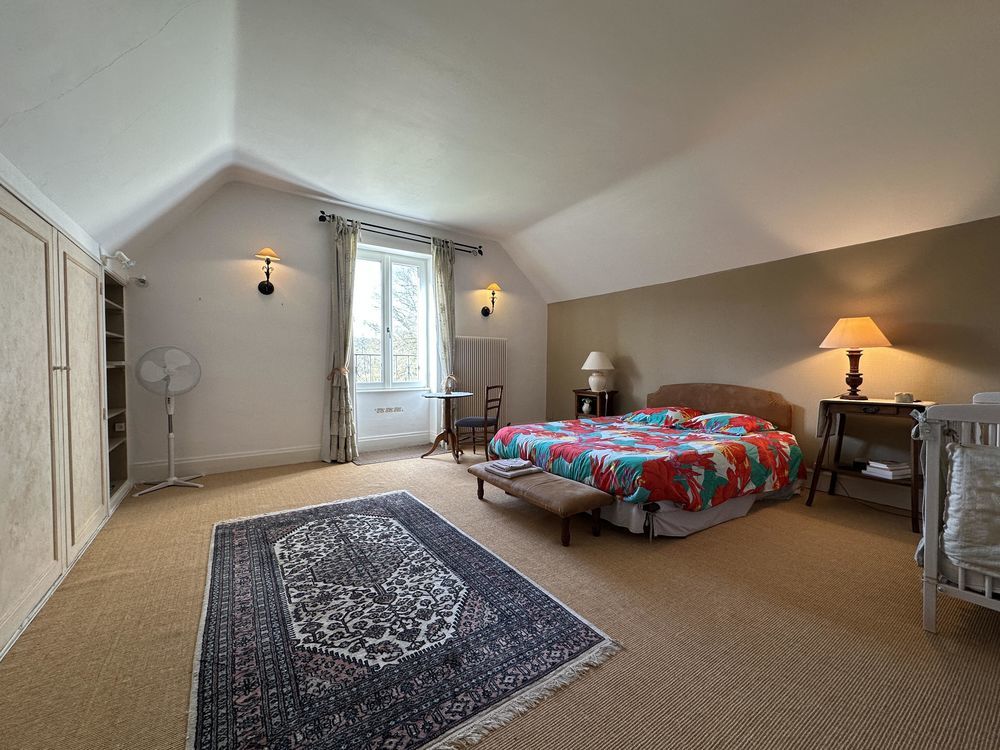 � vendre  Propri�t�/ch�teau Nevers (58000)