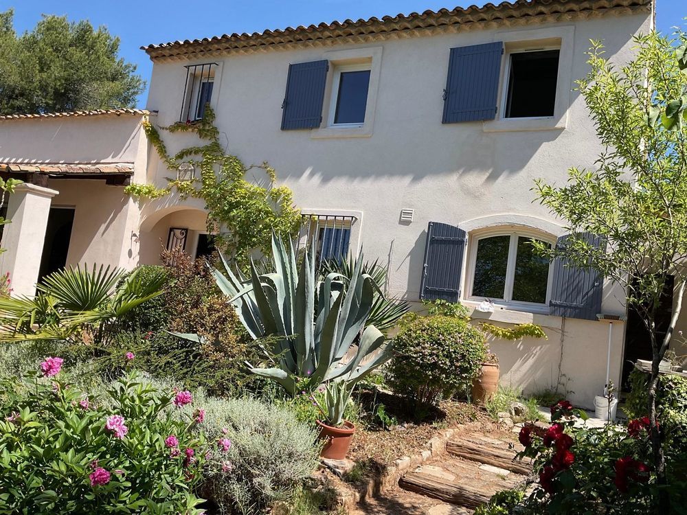 � vendre  Maison �guilles (13510)