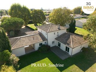  Maison � vendre 6 pi�ces 244 m�