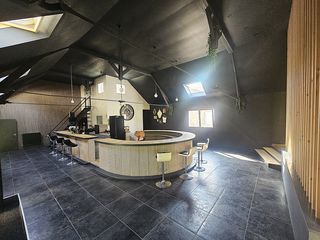  Maison � vendre 6 pi�ces 266 m�