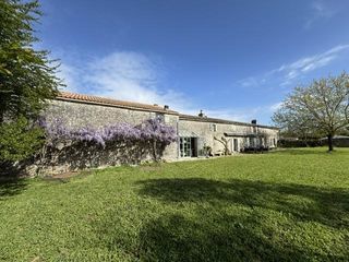  Maison � vendre 15 + pi�ces 473 m�