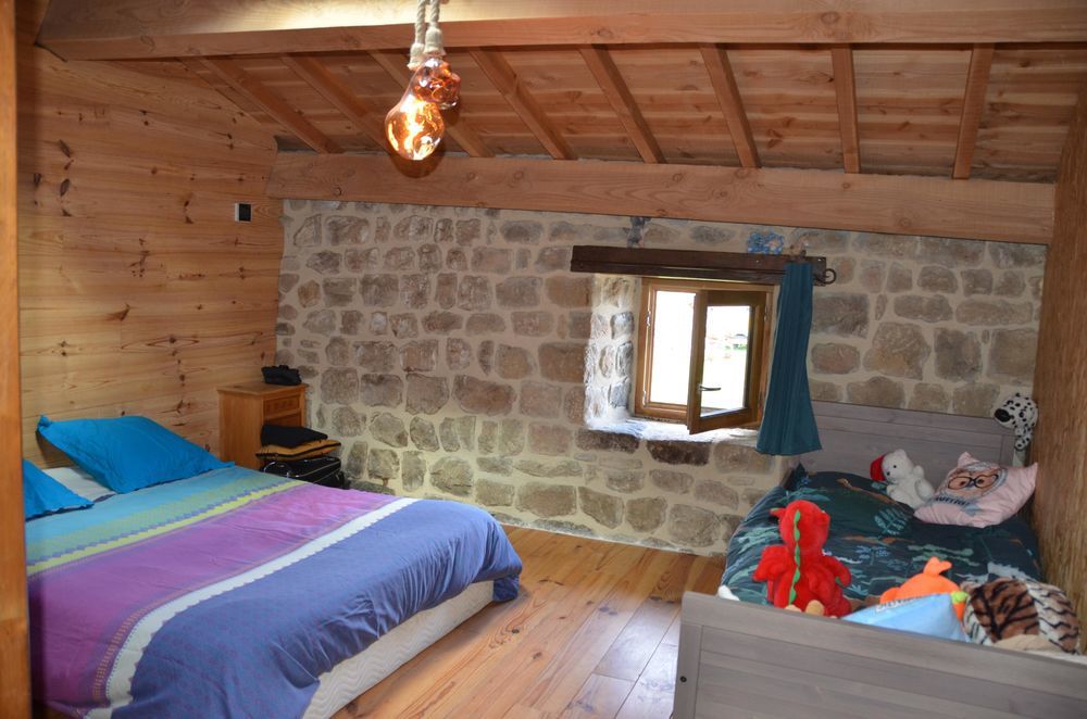 � vendre  Maison Silhac (07240)