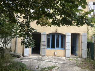  Immeuble � vendre 375 m�