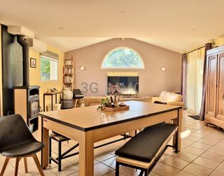  Maison � vendre 9 pi�ces 204 m�