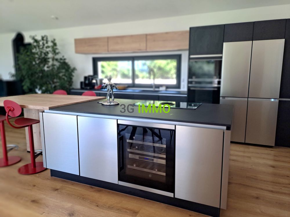 � vendre  Maison Uz�s (30700)