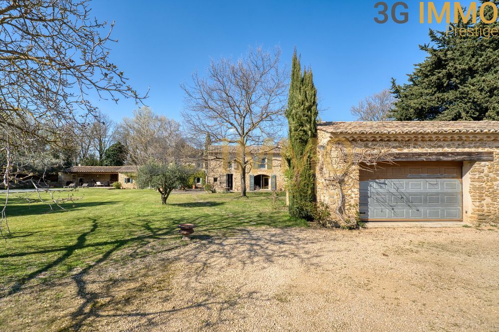 � vendre  Maison Uchaux (84100)