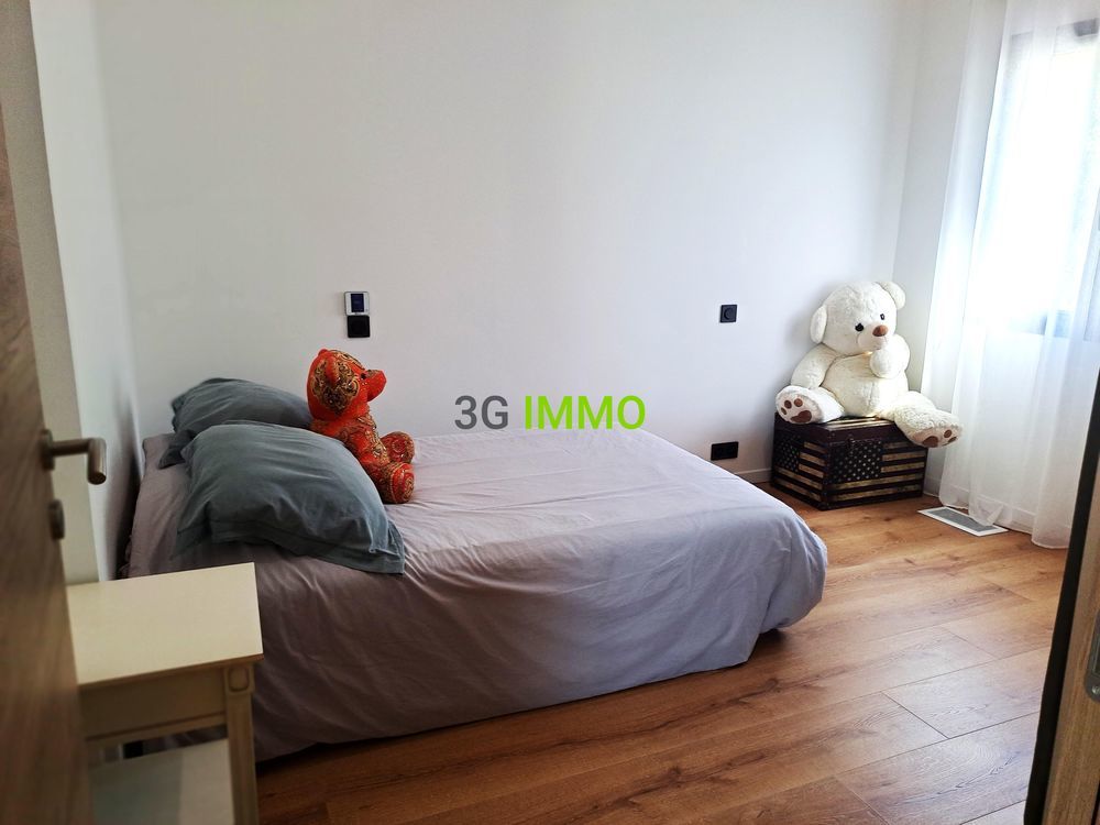 � vendre  Maison Uz�s (30700)