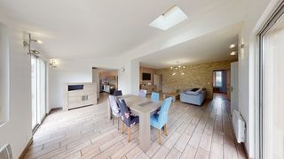  Maison � vendre 7 pi�ces 214 m�