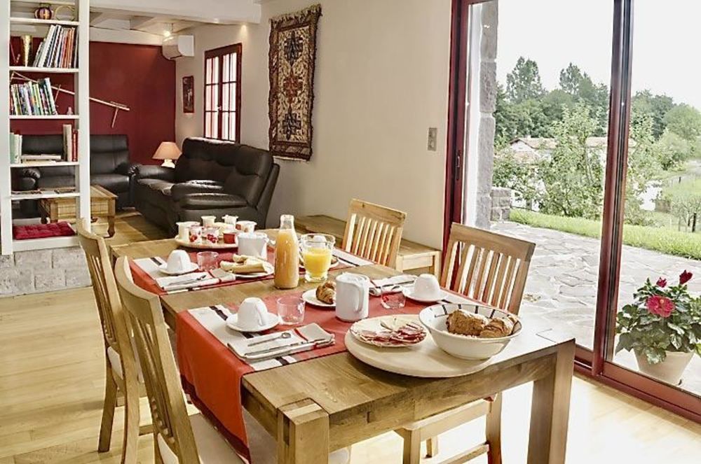 � vendre  Maison Saint-Jean-Pied-de-Port (64220)