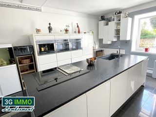  Maison � vendre 10 pi�ces 339 m�