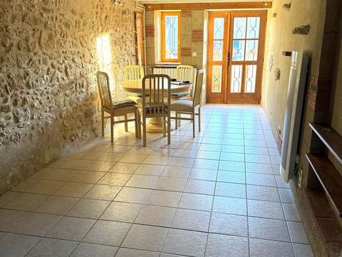   Maison 4 pi�ces Maison - 4 pi�ce(s) - 77 m�