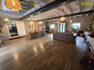  Maison � vendre 8 pi�ces 210 m�