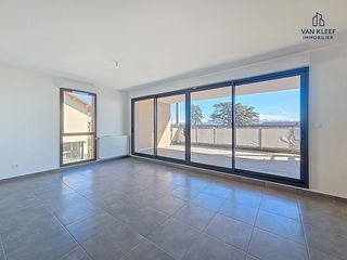  Appartement � vendre 4 pi�ces 77 m�