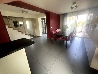  Maison � vendre 7 pi�ces 196 m�