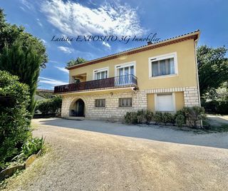  Maison � vendre 9 pi�ces 220 m�