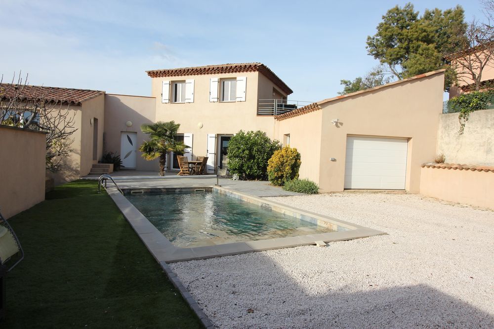 � vendre  Maison Pierrefeu-du-Var (83390)
