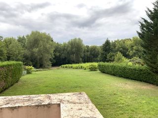  Propri�t�/ch�teau � vendre 360 m�