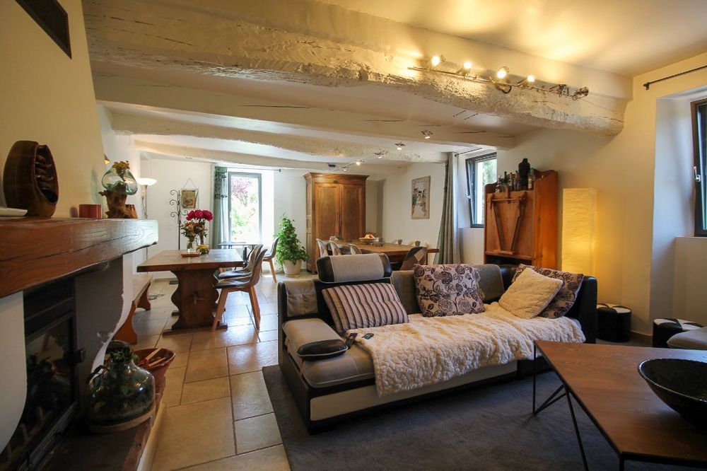 � vendre  Maison Montbrun-les-Bains (26570)