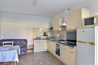  Immeuble � vendre 15 + pi�ces 327 m�