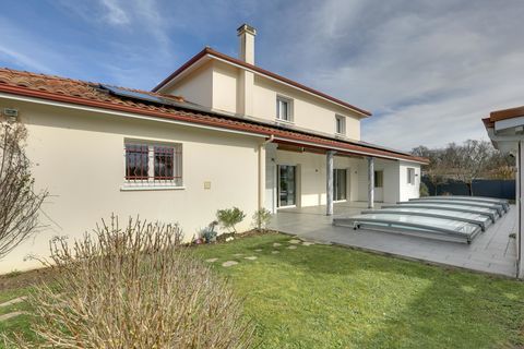   Maison 7 pi�ces Maison - 7 pi�ce(s) - 210 m�