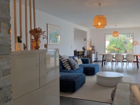  Maison � vendre 9 pi�ces 166 m�