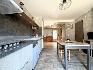  Maison � vendre 8 pi�ces 235 m�