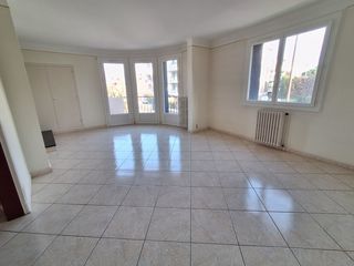  Immeuble � vendre 12 pi�ces 230 m�