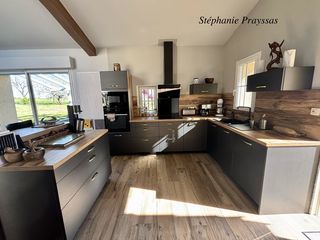  Maison � vendre 7 pi�ces 200 m�