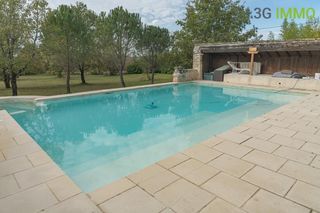  Maison � vendre 11 pi�ces 210 m�