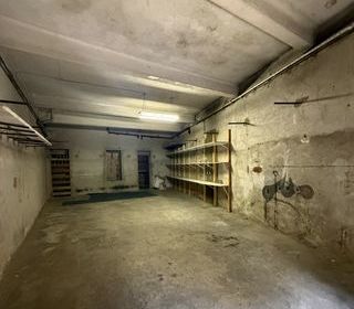  Parking / Garage � vendre 