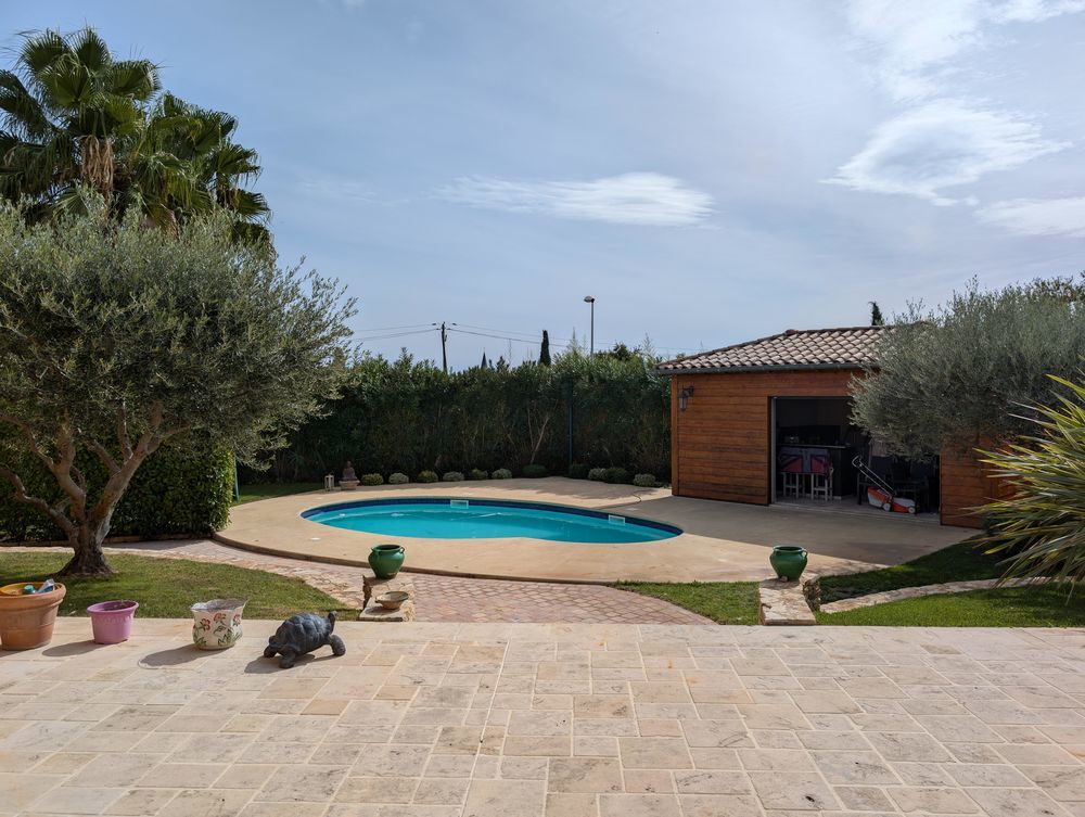 � vendre  Maison P�zenas (34120)