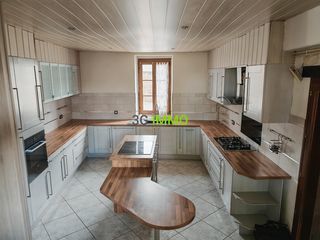  Maison � vendre 8 pi�ces 217 m�