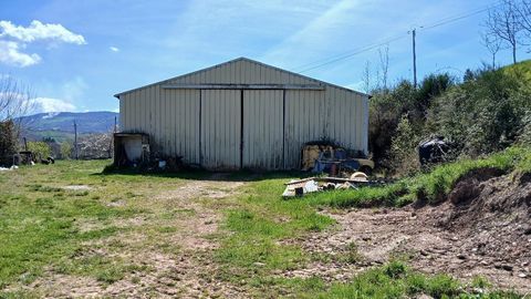 Local Industriel / B&acirc;timent 57000 12380 Laval-roquecezi�re