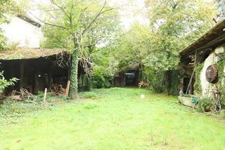  Terrain � vendre 8 pi�ces 196 m�