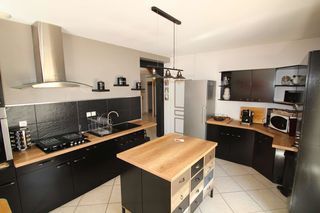  Maison � vendre 6 pi�ces 165 m�