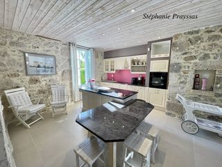  Maison � vendre 8 pi�ces 300 m�