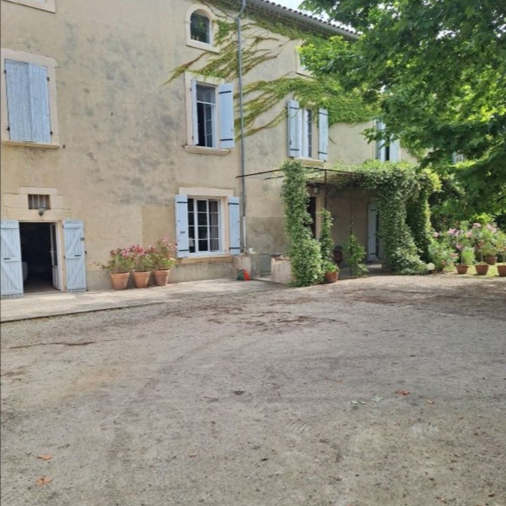 � vendre  Propri�t�/ch�teau Orange (84100)