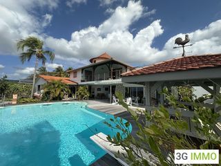  Maison � vendre 10 pi�ces 332 m�