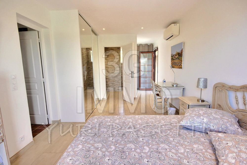 � vendre  Maison Antibes (06600)