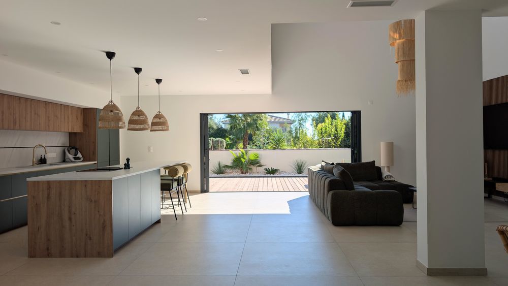 � vendre  Maison P�zenas (34120)