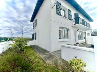  Maison � vendre 10 pi�ces 210 m�