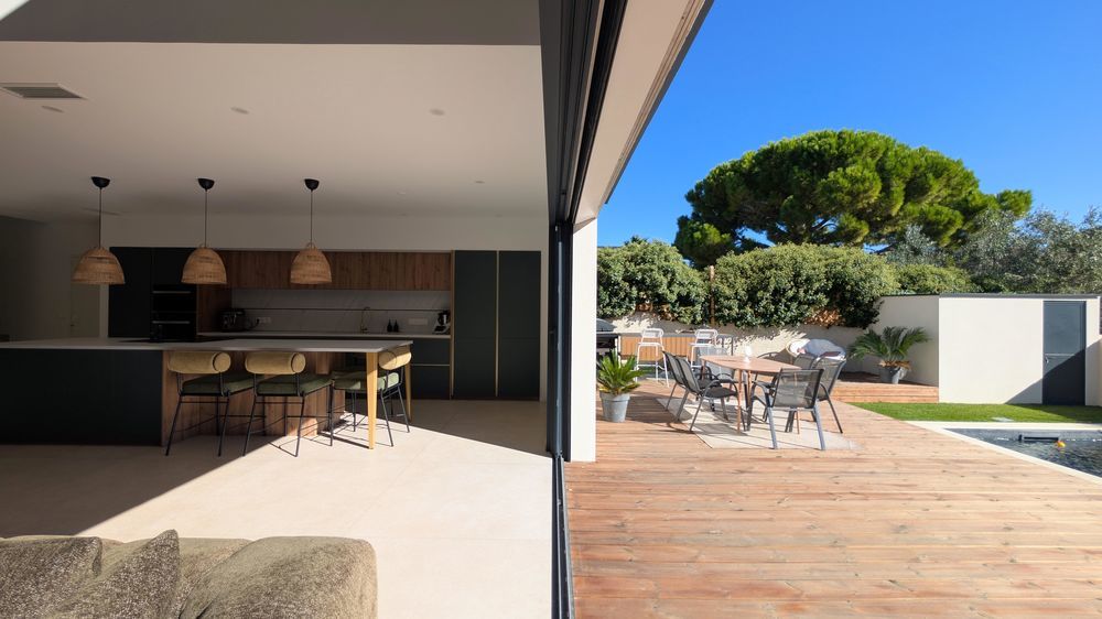 � vendre  Maison P�zenas (34120)