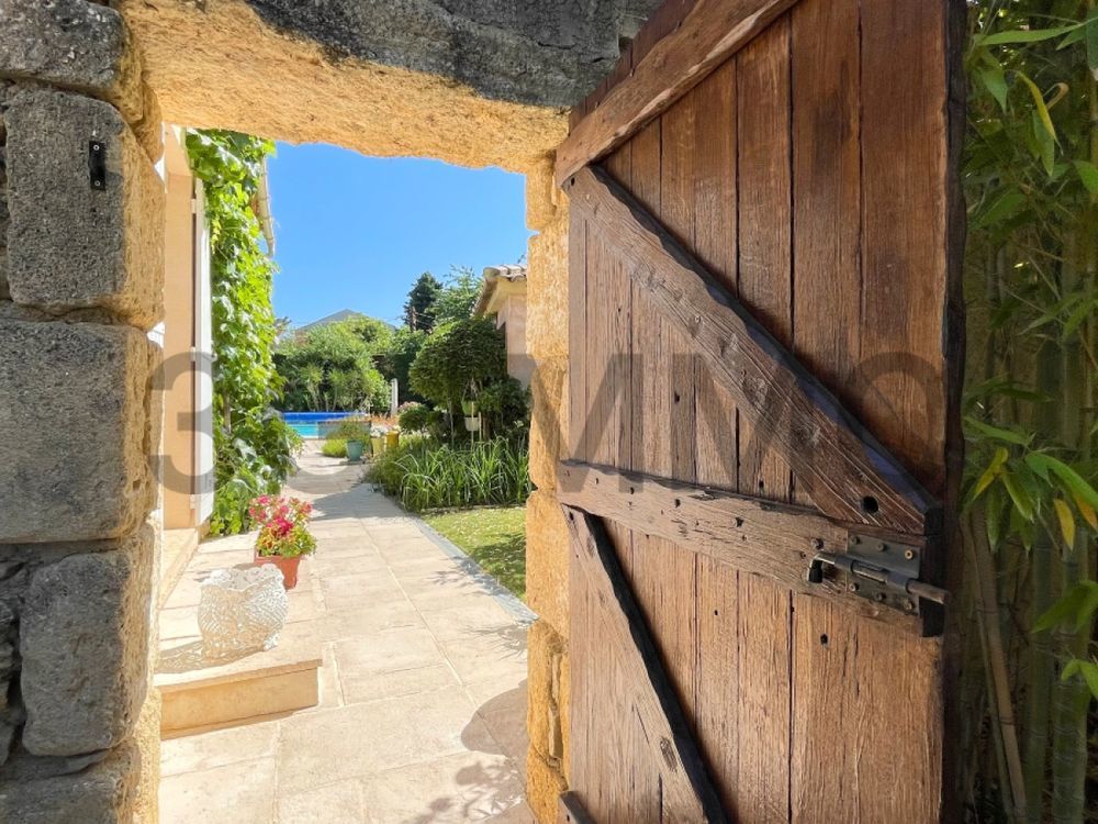 � vendre  Maison Remoulins (30210)