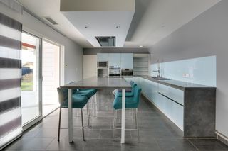  Maison � vendre 7 pi�ces 210 m�