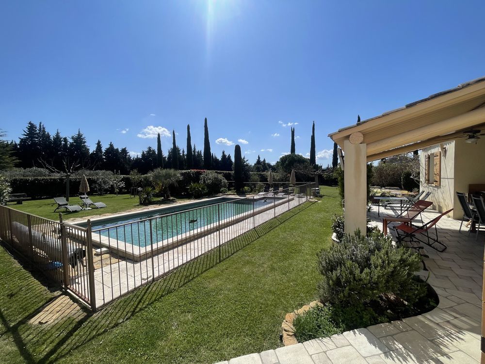 � vendre  Maison Cheval-Blanc (84460)