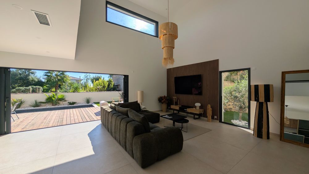 � vendre  Maison P�zenas (34120)