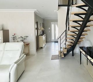  Maison � vendre 8 pi�ces 270 m�