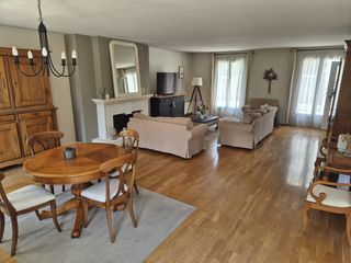  Maison � vendre 8 pi�ces 215 m�