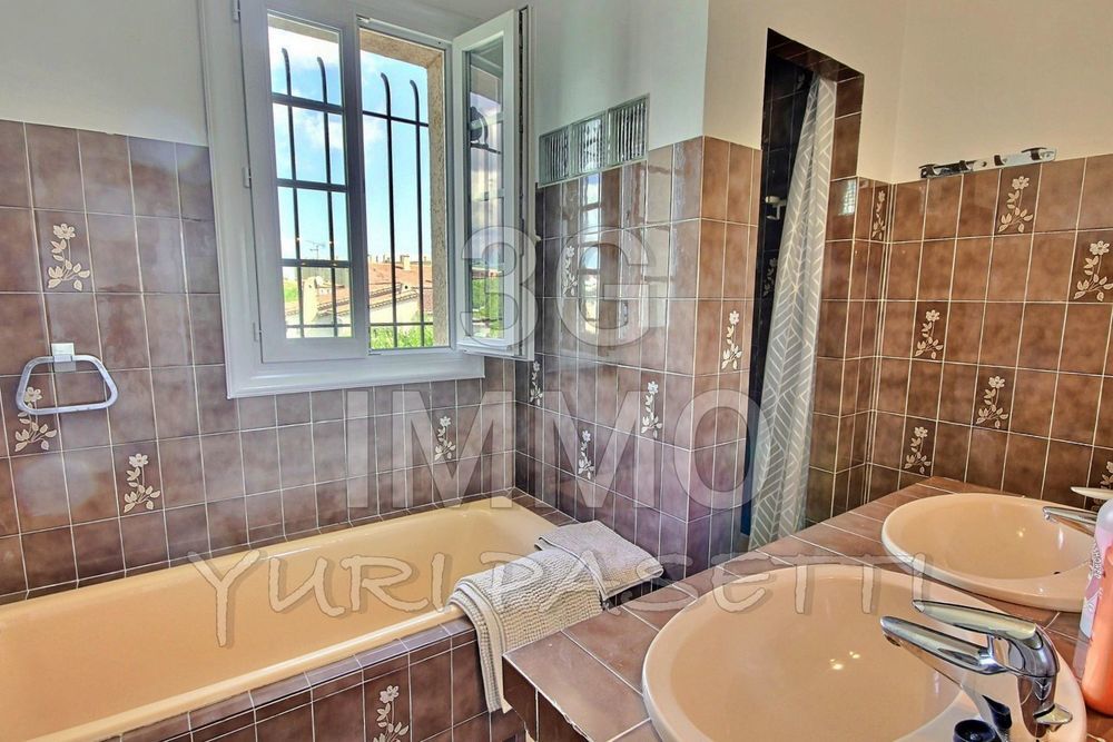 � vendre  Maison Antibes (06600)