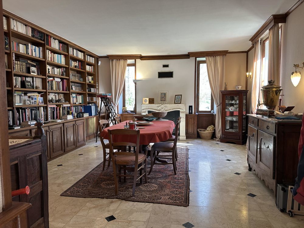 � vendre  Propri�t�/ch�teau Nevers (58000)